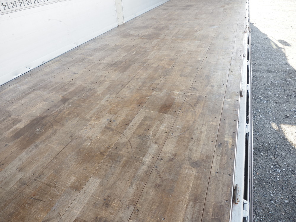 いすゞ ギガ ウイング車 大型 2PG-CYJ77C 年式 R1[写真23]