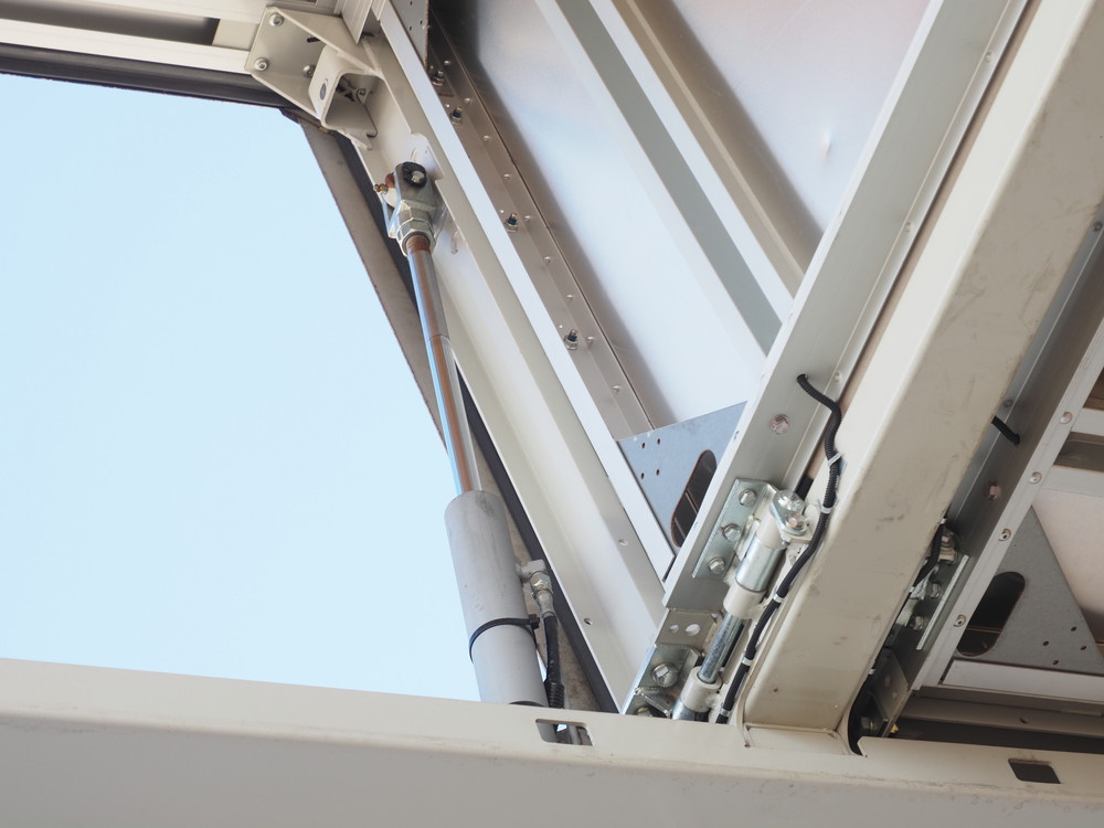 いすゞ ギガ ウイング車 大型 2PG-CYJ77C 年式 R1[写真13]