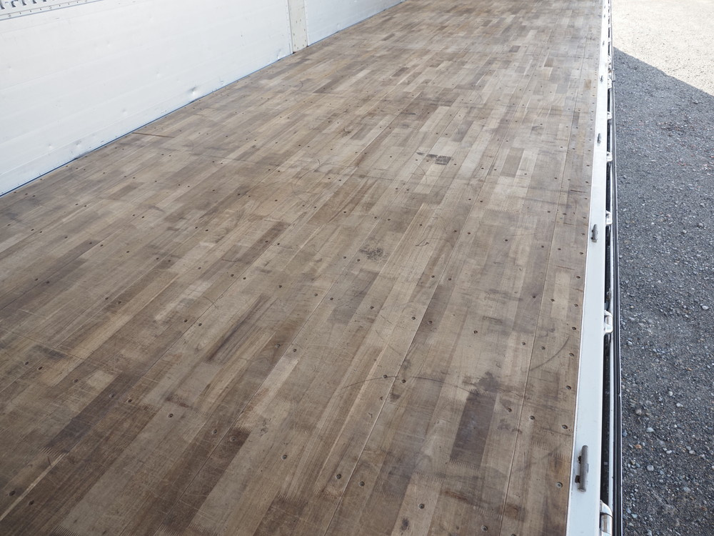 いすゞ ギガ ウイング車 大型 QPG-CYJ77B 年式 H29[写真26]