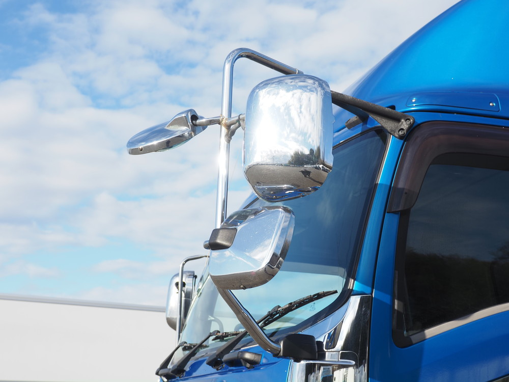 いすゞ ギガ ウイング車 大型 QPG-CYJ77B 年式 H29[写真09]