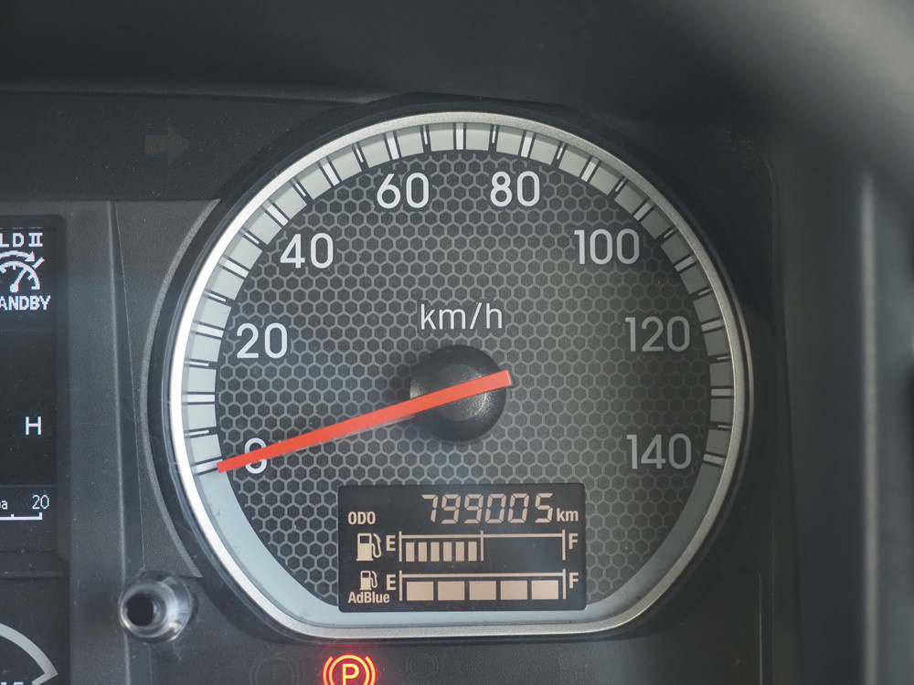 いすゞ ギガ ウイング車 大型 QPG-CYJ77B 年式 H29[写真46]