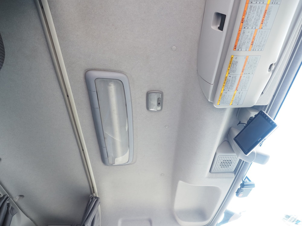 いすゞ ギガ ウイング車 大型 QPG-CYJ77B 年式 H29[写真44]