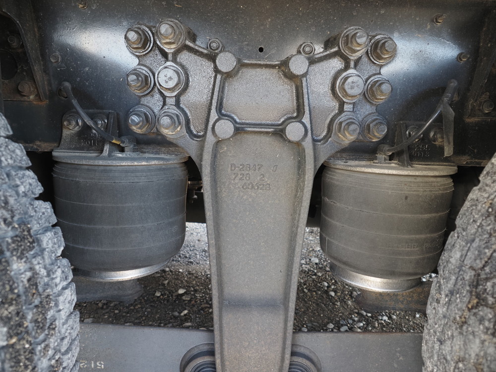 いすゞ ギガ ウイング車 大型 QPG-CYJ77B 年式 H29[写真47]