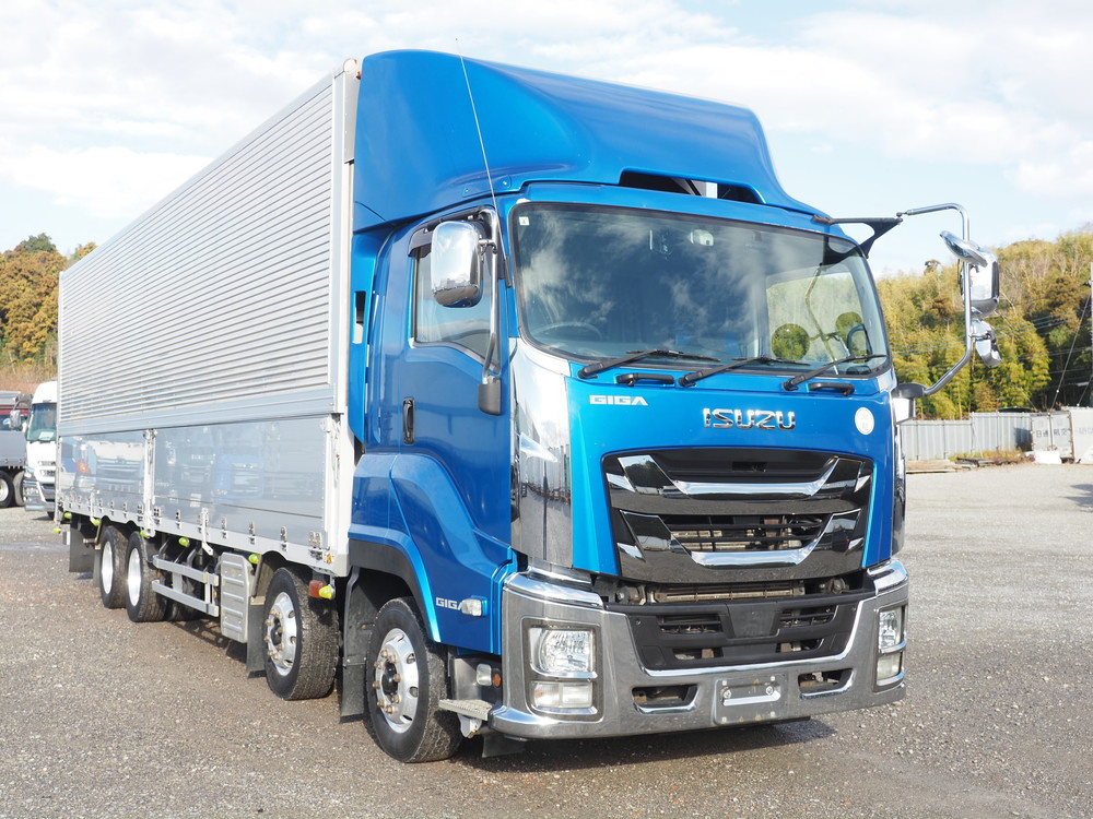 いすゞ ギガ ウイング車 大型 QPG-CYJ77B 年式 H29[写真04]
