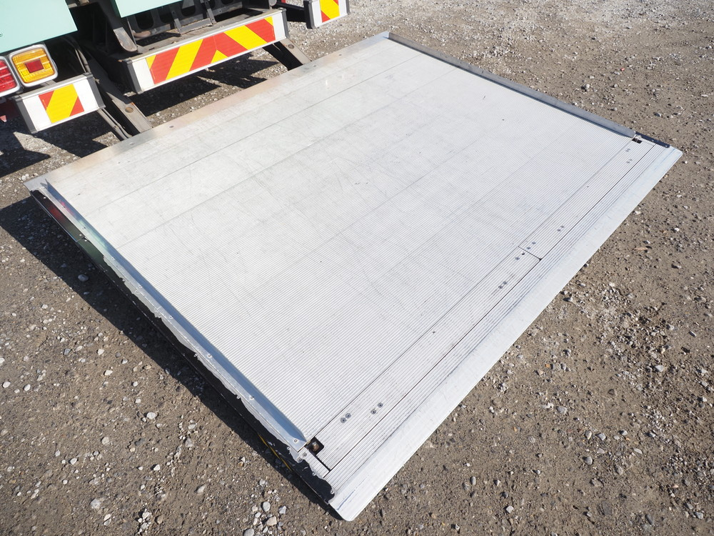 いすゞ フォワード ウイング車 中型 2RG-FRR90T2 年式 H30[写真32]