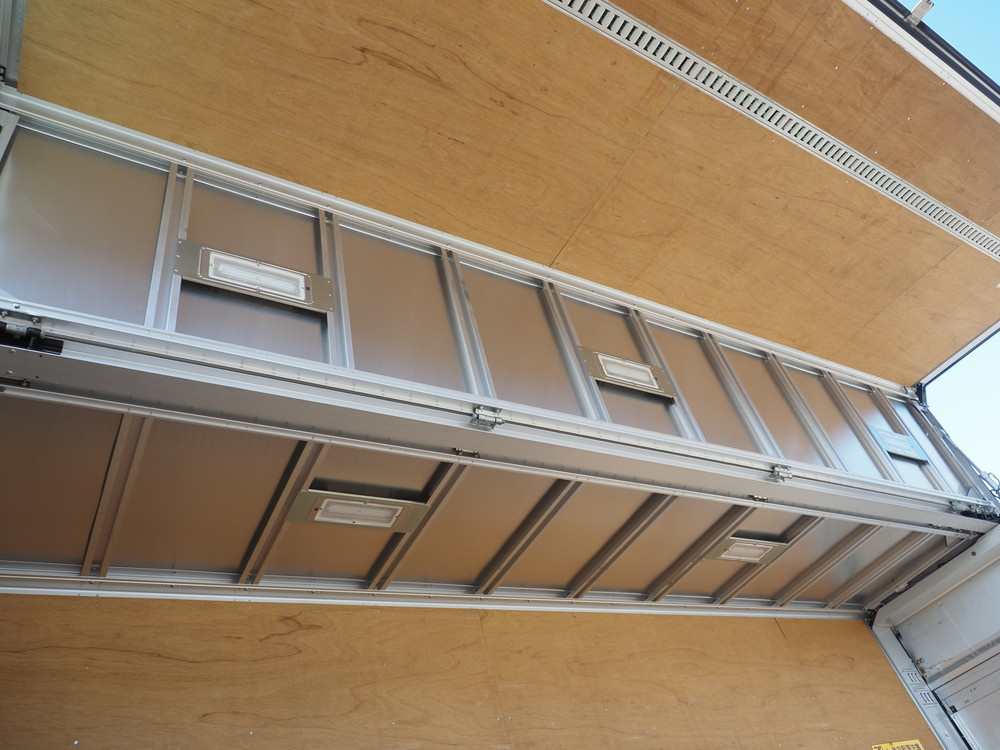 いすゞ フォワード ウイング車 中型 2RG-FRR90T2 年式 H30[写真23]