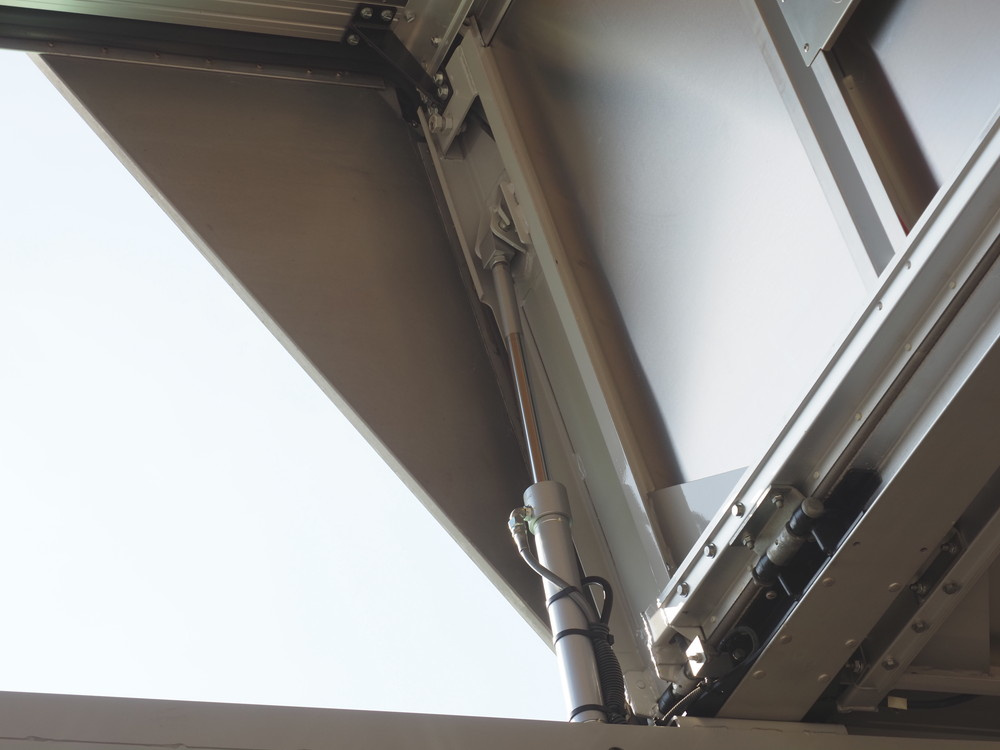 いすゞ フォワード ウイング車 中型 2RG-FRR90T2 年式 H30[写真19]