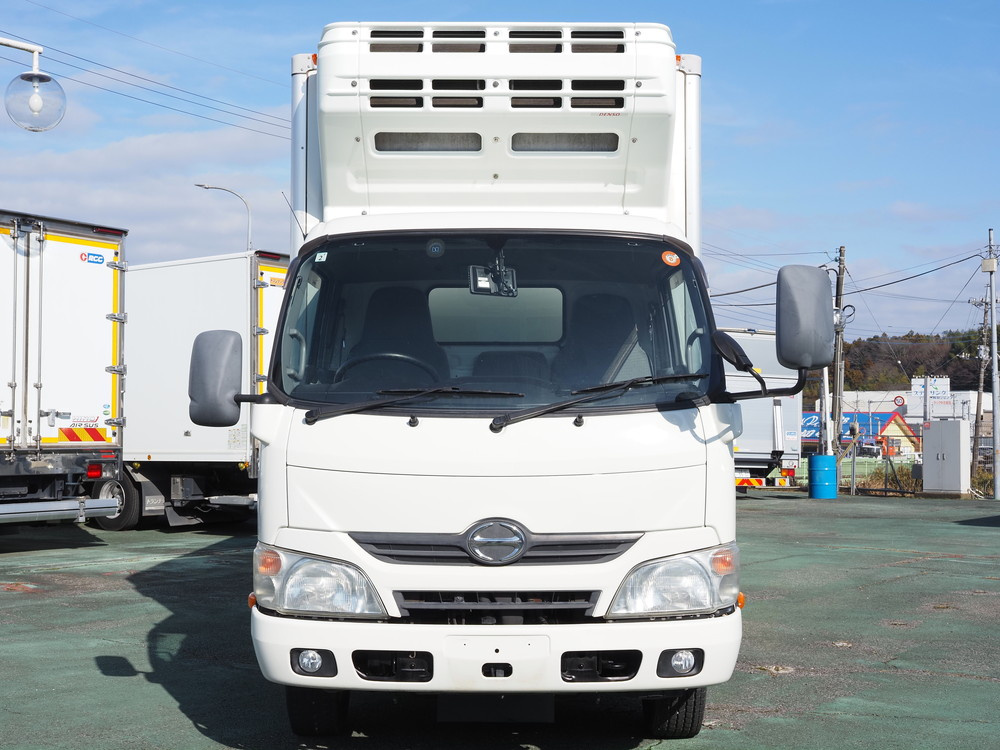 日野 デュトロ 冷凍バン 小型 TKG-XZU655M 年式 H26[写真03]