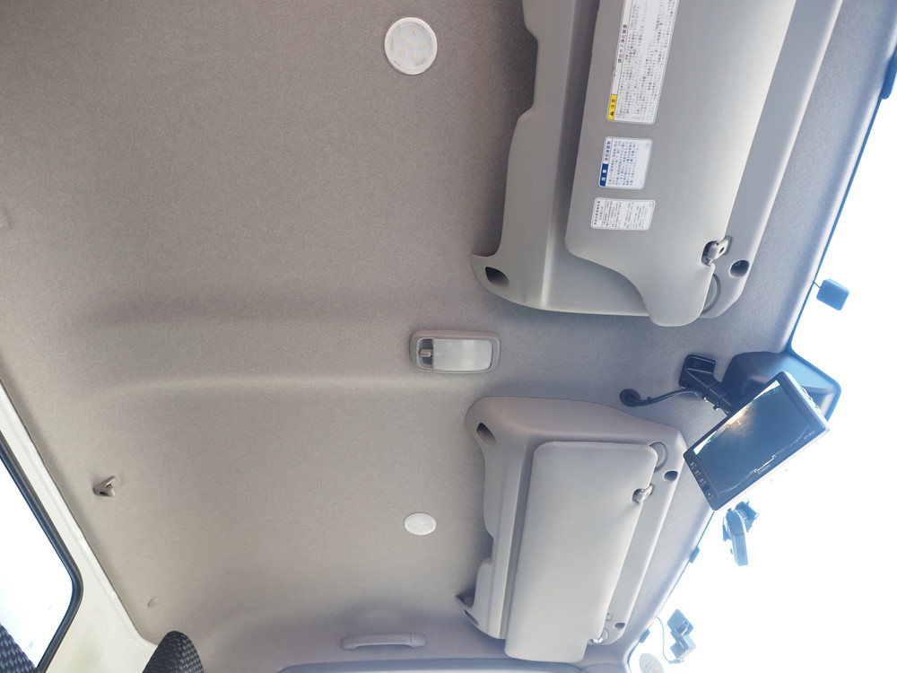 日野 デュトロ バン車 小型 2KG-XZU720M 年式 R1[写真32]