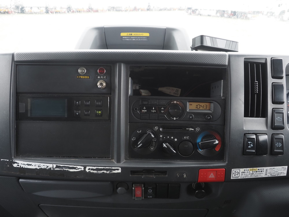 いすゞ エルフ 冷凍バン 小型 2RG-NPR88AN 年式 R2[写真28]