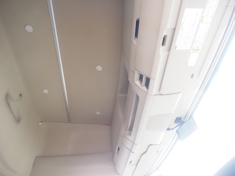 日野 プロフィア ウイング車 大型 2DG-FW1AHG 年式 H30[写真37]