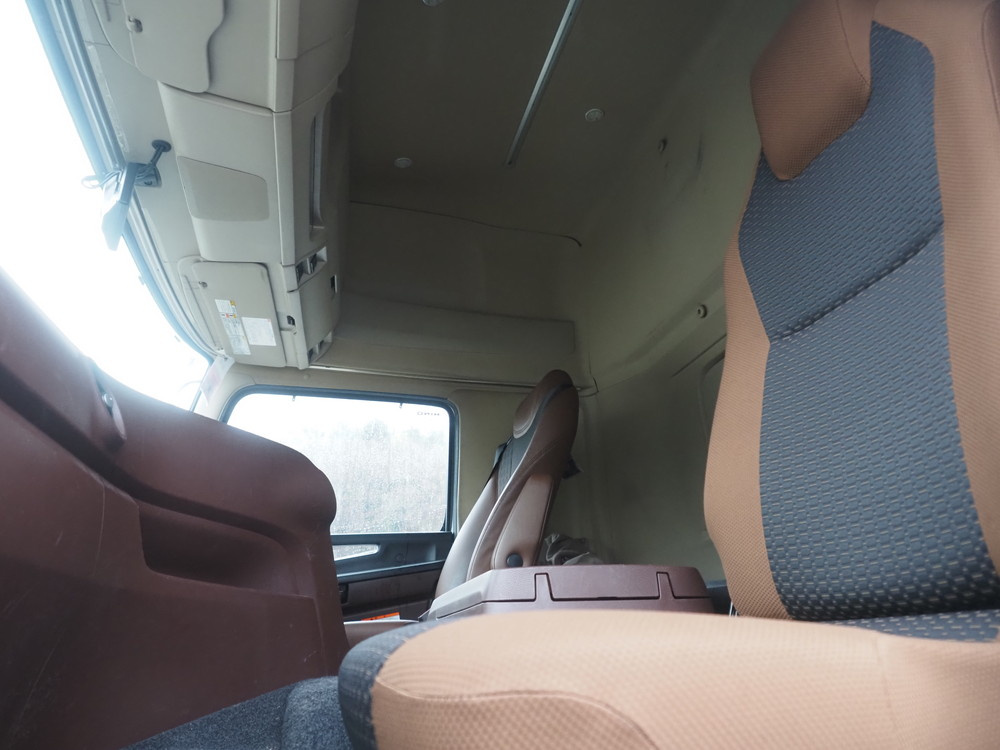 日野 プロフィア ウイング車 大型 2DG-FW1AHG 年式 H30[写真38]