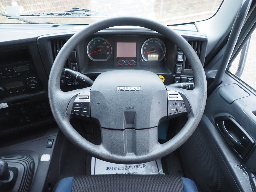 いすゞ ギガ ウイング車 大型 QKG-CYJ77B 年式 H28[写真31]