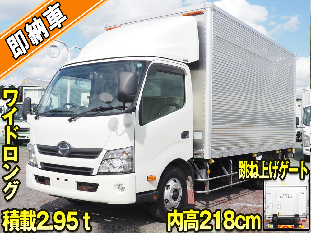 日野 デュトロ バン車 小型 TKG-XZU710M 年式 H29[写真01]
