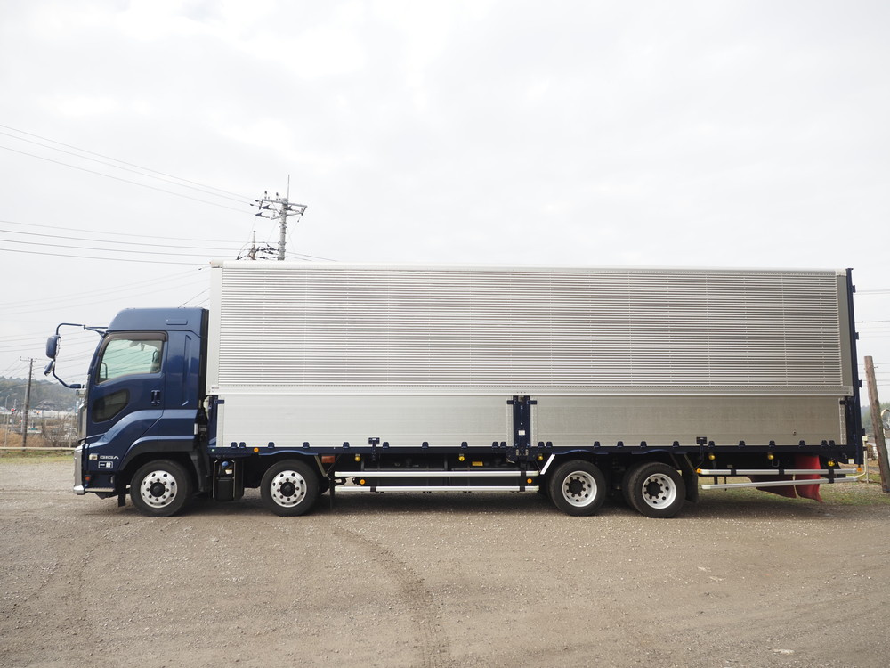 いすゞ ギガ ウイング車 大型 2PG-CYJ77C 年式 R1[写真15]