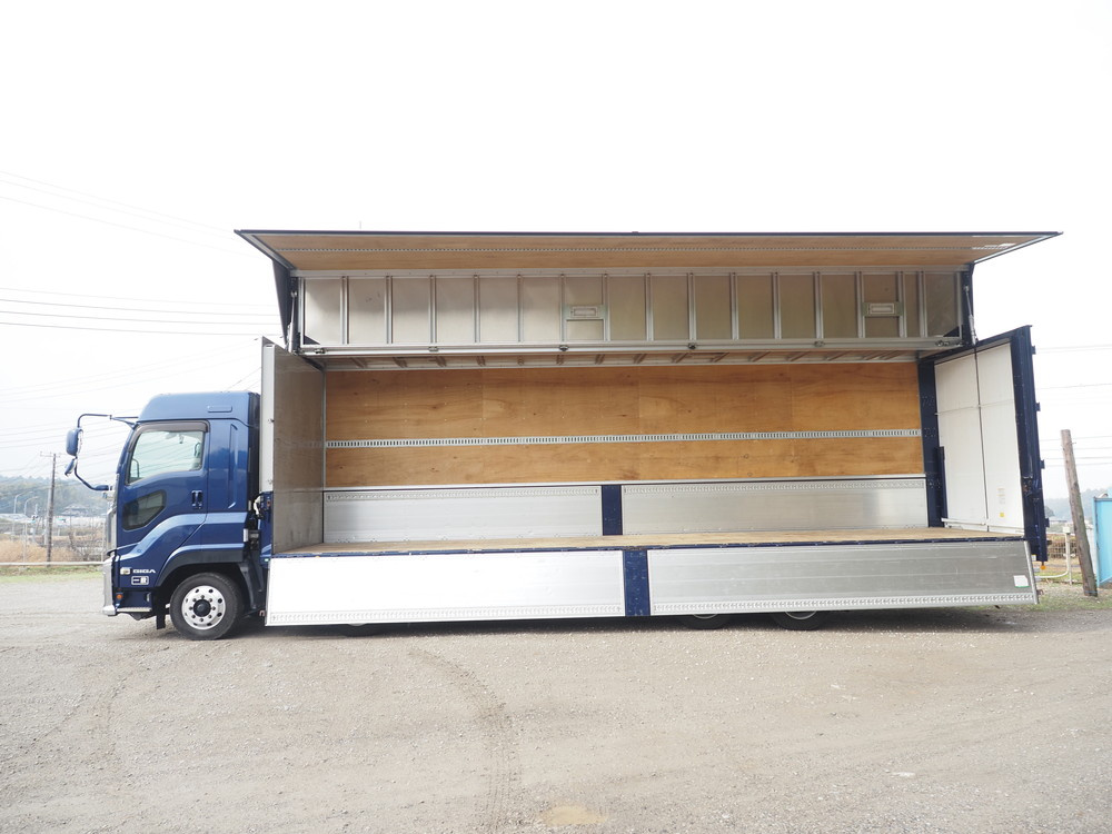 いすゞ ギガ ウイング車 大型 2PG-CYJ77C 年式 R1[写真18]