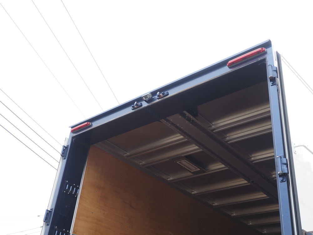 いすゞ ギガ ウイング車 大型 2PG-CYJ77C 年式 R1[写真29]