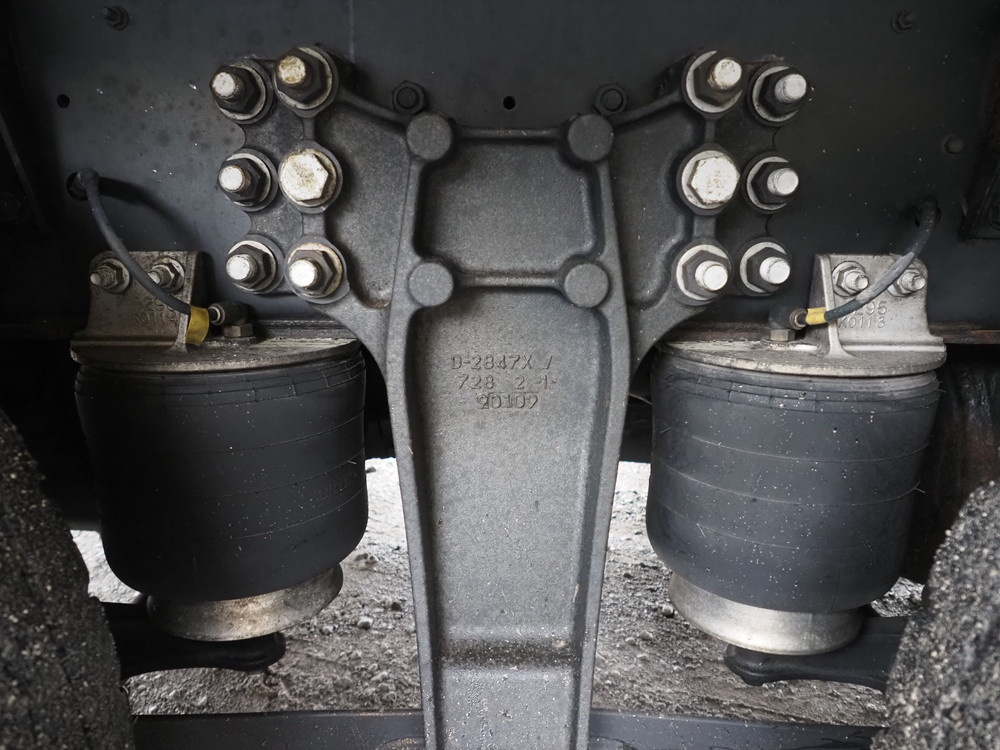 いすゞ ギガ ウイング車 大型 2PG-CYJ77C 年式 R1[写真46]