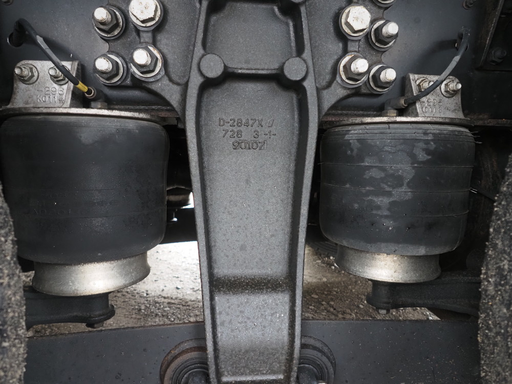 いすゞ ギガ ウイング車 大型 2PG-CYJ77C 年式 R1[写真47]