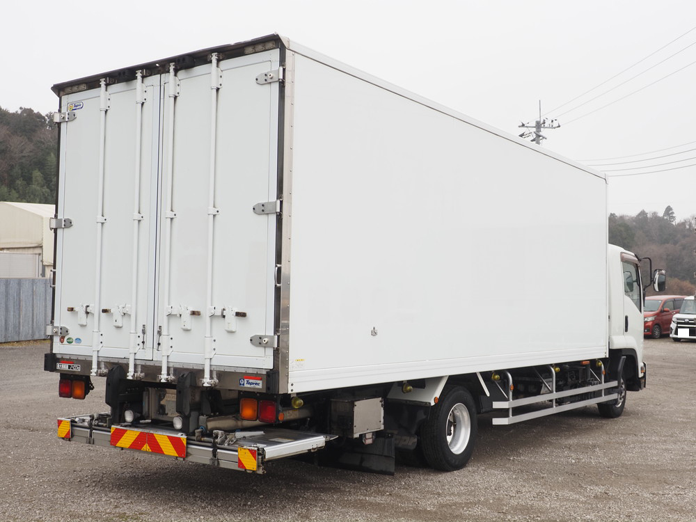 いすゞ フォワード 冷凍バン 中型 TKG-FRR90T2 年式 H29[写真05]