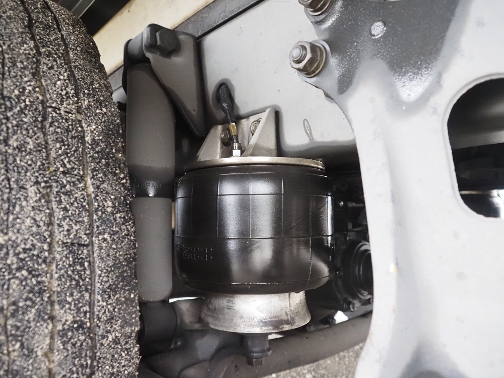 いすゞ フォワード 冷凍バン 中型 TKG-FRR90T2 年式 H29[写真39]