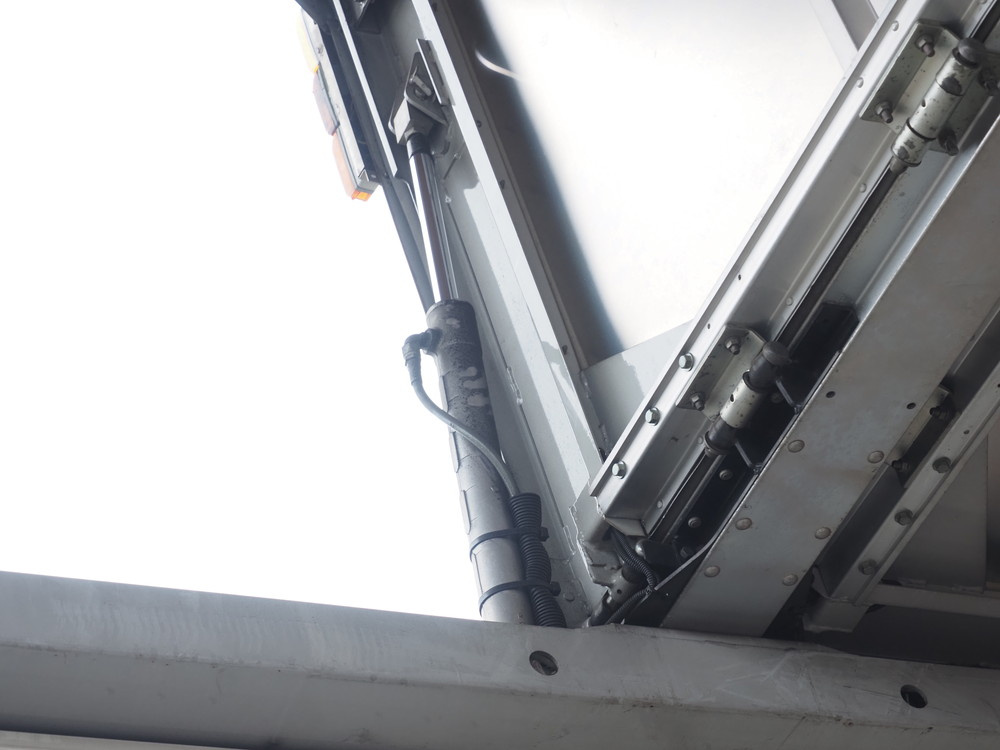 いすゞ フォワード ウイング車 中型 TKG-FRR90T2 年式 H25[写真11]