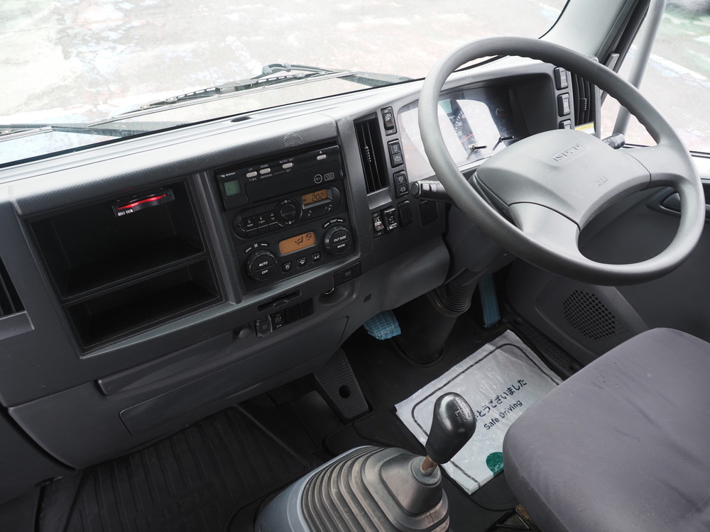 いすゞ フォワード ウイング車 中型 TKG-FRR90S2 年式 H27[写真34]