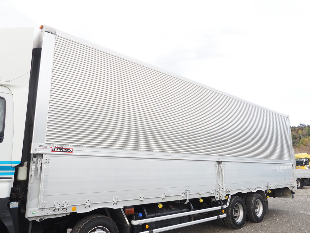 いすゞ ギガ ウイング車 大型 QKG-CYJ77A 年式 H27[写真17]