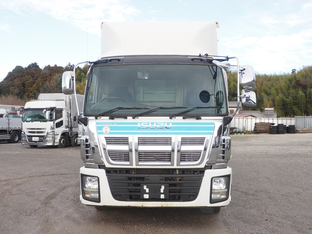 いすゞ ギガ ウイング車 大型 QKG-CYJ77A 年式 H27[写真04]