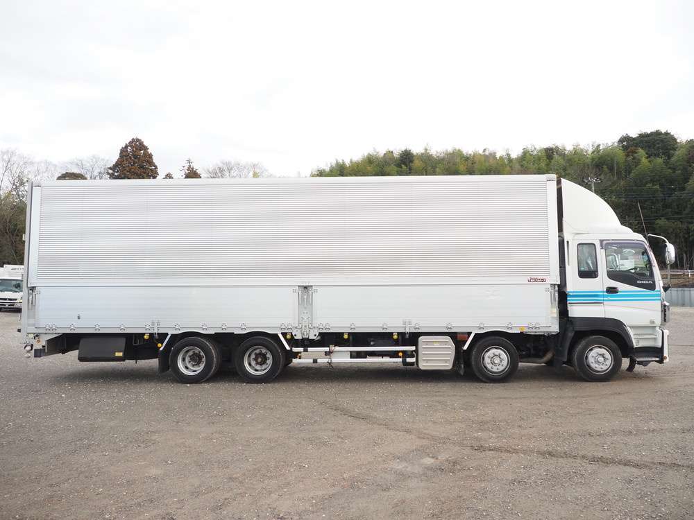 いすゞ ギガ ウイング車 大型 QKG-CYJ77A 年式 H27[写真11]