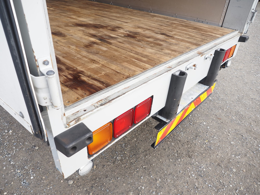 いすゞ ギガ ウイング車 大型 QKG-CYJ77A 年式 H27[写真27]