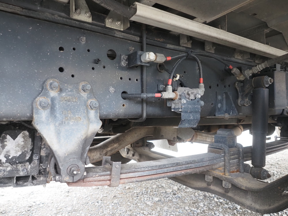 いすゞ ギガ ウイング車 大型 QKG-CYJ77A 年式 H27[写真48]