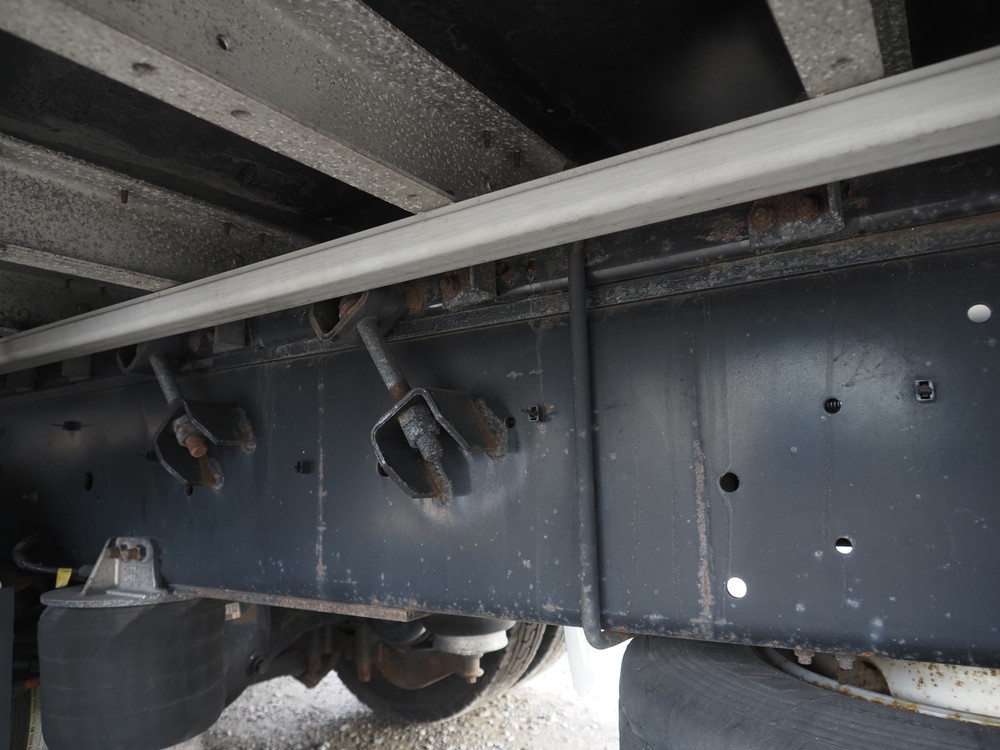 いすゞ ギガ ウイング車 大型 QKG-CYJ77A 年式 H27[写真45]