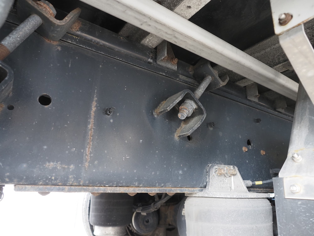 いすゞ ギガ ウイング車 大型 QKG-CYJ77A 年式 H27[写真44]