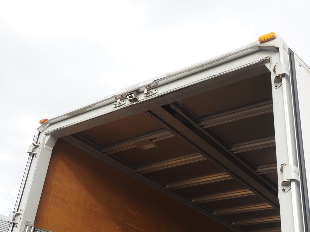 いすゞ フォワード ウイング車 中型 TKG-FRR90T2 年式 H28[写真26]