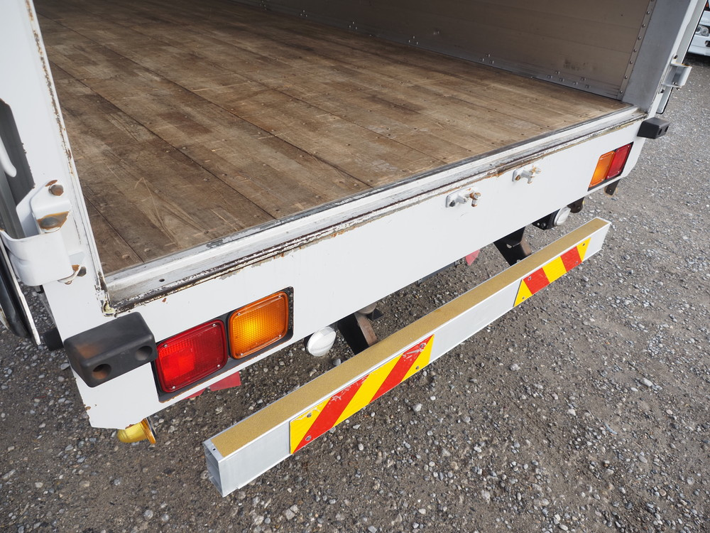 いすゞ フォワード ウイング車 中型 TKG-FRR90T2 年式 H28[写真25]