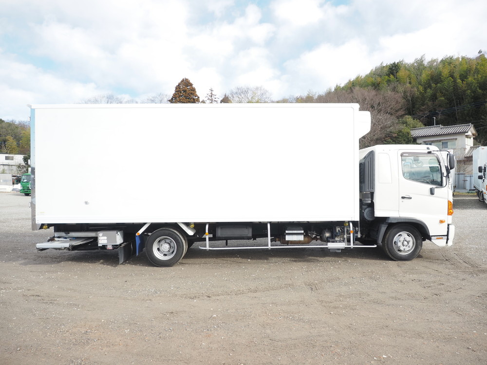 日野 レンジャープロ 冷凍バン 中型 TKG-FD9JCAA 年式 H29[写真08]