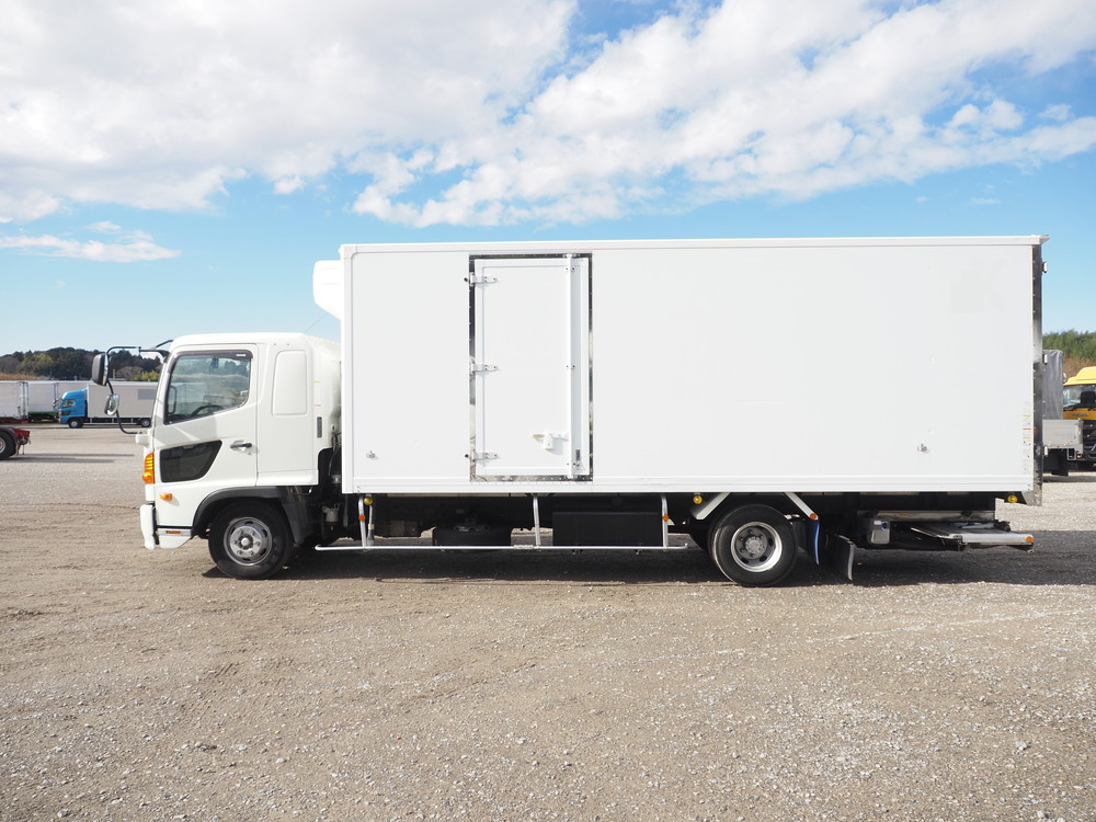 日野 レンジャープロ 冷凍バン 中型 TKG-FD9JCAA 年式 H29[写真10]