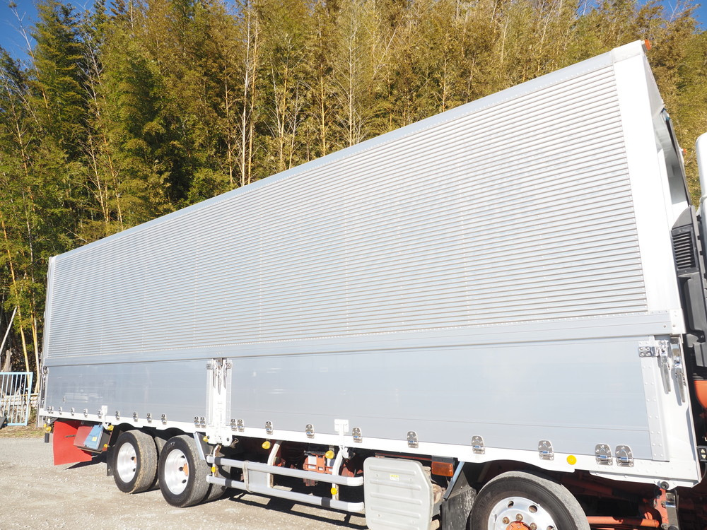 いすゞ ギガ ウイング車 大型 QKG-CYJ77B 年式 H28[写真12]