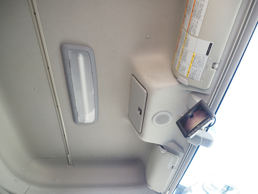 いすゞ ギガ ウイング車 大型 QKG-CYJ77B 年式 H28[写真44]