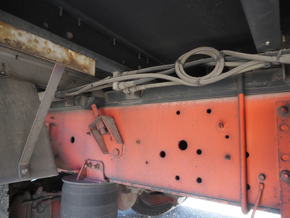 いすゞ ギガ ウイング車 大型 QKG-CYJ77B 年式 H28[写真51]