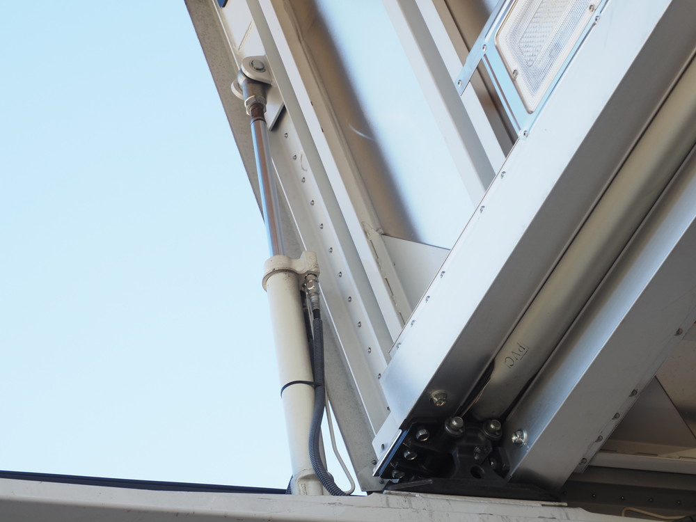 日野 レンジャープロ ウイング車 中型 TKG-FD7JMAG 年式 H27[写真15]