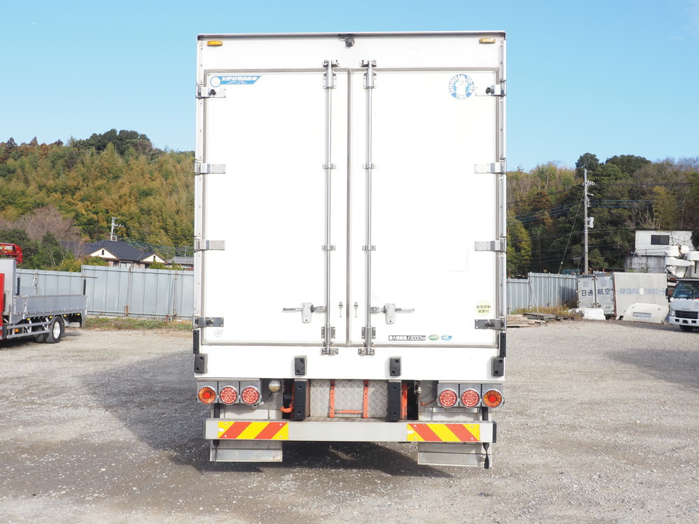 いすゞ ギガ 冷凍バン 大型 2PG-CYL77C 年式 H30[写真06]