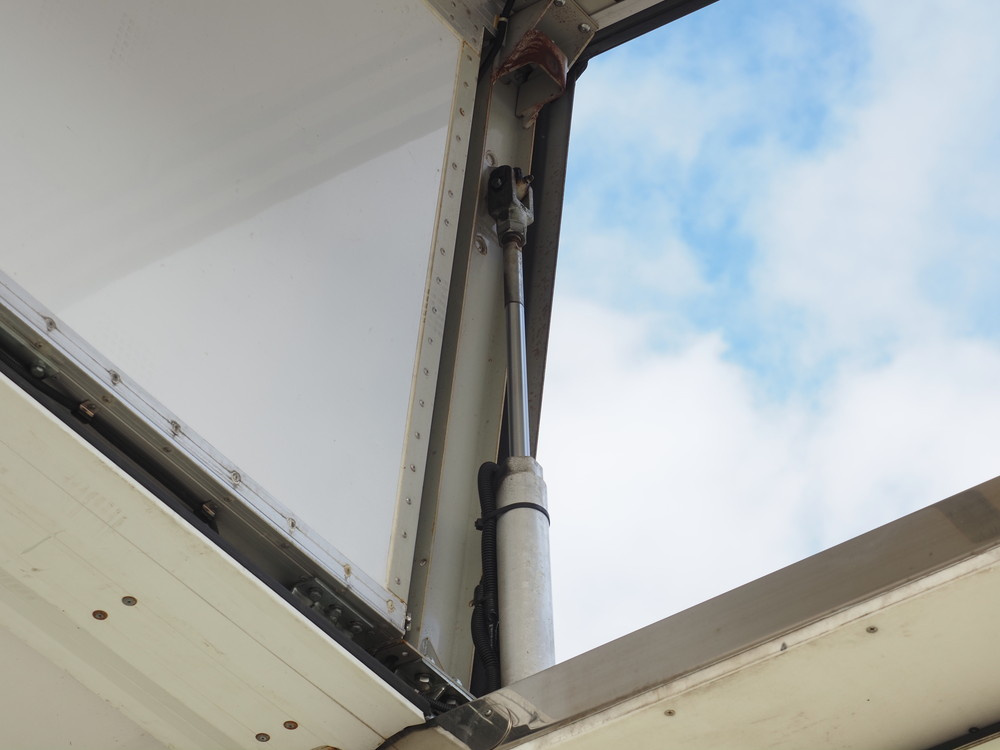 三菱ふそう スーパーグレート 冷凍ウイング 大型 QKG-FU54VZ 年式 H26[写真22]