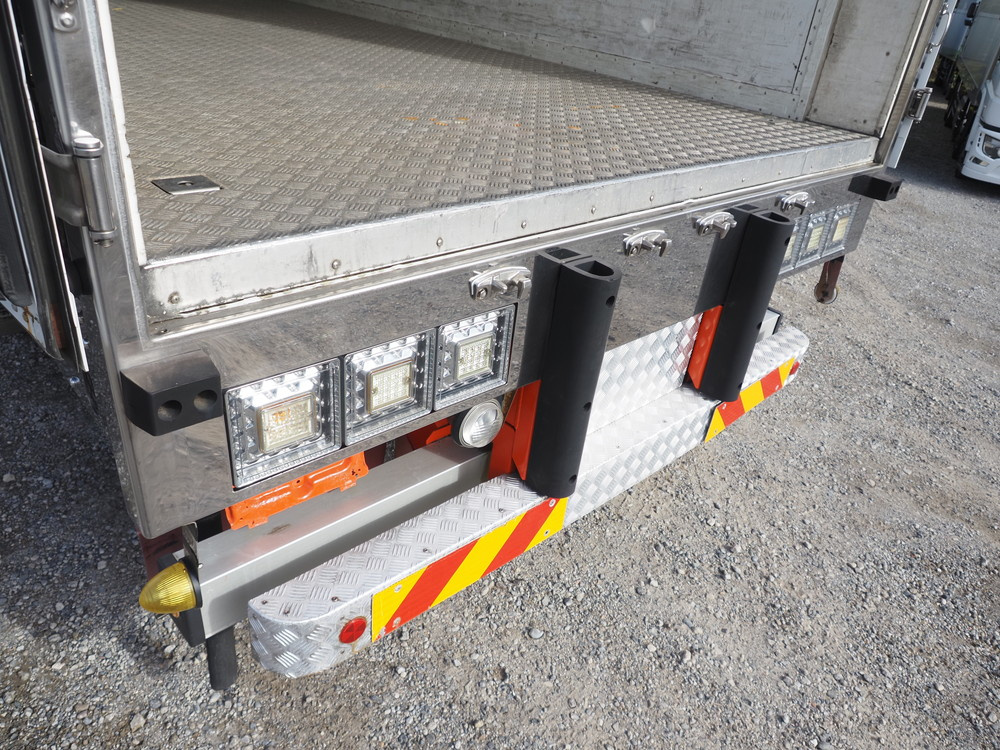 三菱ふそう スーパーグレート 冷凍ウイング 大型 QKG-FU54VZ 年式 H26[写真30]