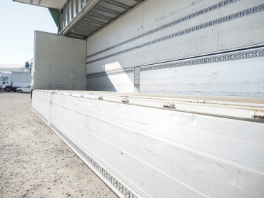 日野 プロフィア ウイング車 大型 QPG-FW1EXEG 年式 H29[写真20]