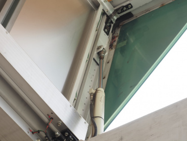 日野 プロフィア ウイング車 大型 QPG-FW1EXEG 年式 H28[写真12]