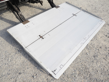 日野 レンジャープロ 冷凍バン 中型 TKG-FC9JKAG 年式 H29[写真23]