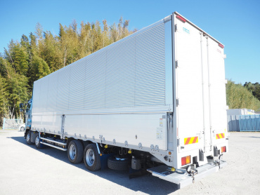 いすゞ ギガ ウイング車 大型 2PG-CYJ77C 年式 H30[写真07]