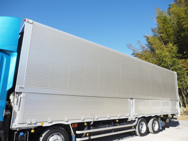 いすゞ ギガ ウイング車 大型 2PG-CYJ77C 年式 H30[写真14]